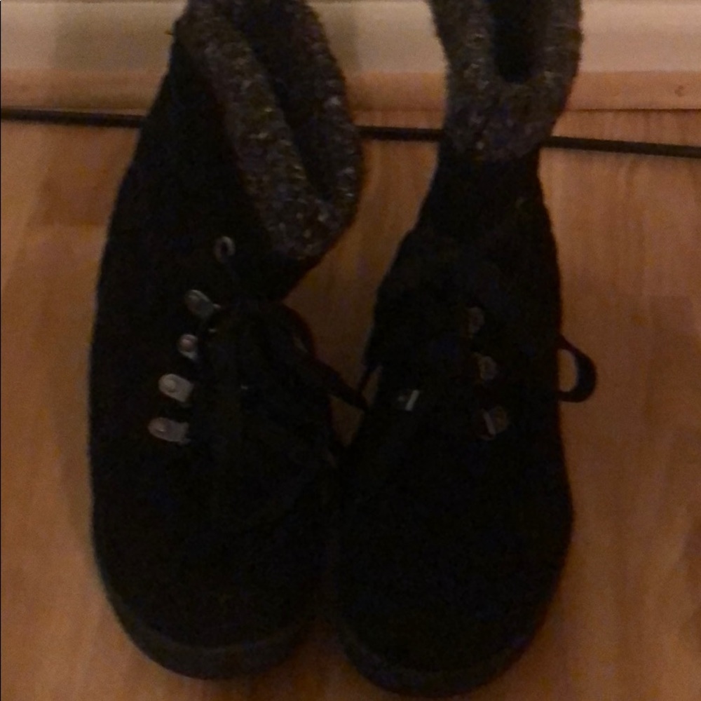 ByGuess women’s size 9